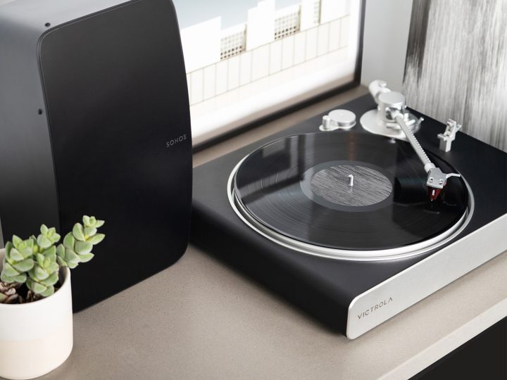 Victrola Stream Carbon Sonos Record Player